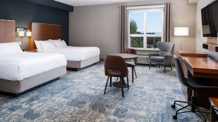 Four Points by Sheraton Victoria Gateway Suite