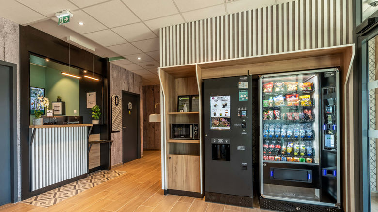 <b>B&B Hotel Landerneau Bois Noir Lobby</b>. Images powered by <a href="https://www.leonardoworldwide.com/" title="Leonardo Worldwide" target="_blank">Leonardo</a>.