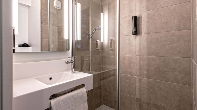 <b>B&B Hotel Landerneau Bois Noir Room</b>. Images powered by <a href="https://www.leonardoworldwide.com/" title="Leonardo Worldwide" target="_blank">Leonardo</a>.