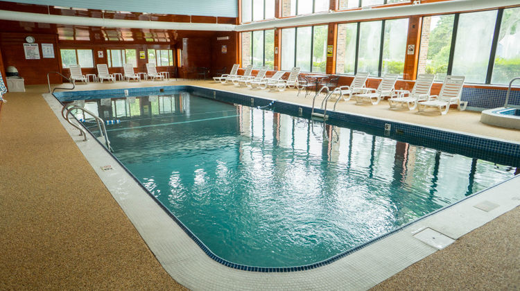 The Mariner Resort Cape Cod Pool