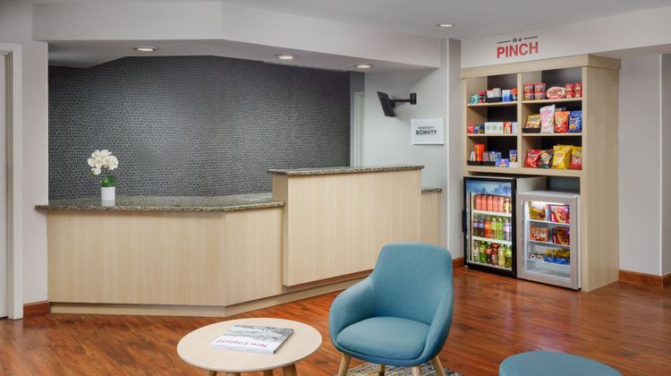 TownePlace Suites Manchester Lobby