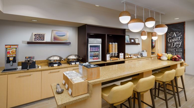 <b>TownePlace Suites Manchester Restaurant</b>. Images powered by <a href="https://www.leonardoworldwide.com/" title="Leonardo Worldwide" target="_blank">Leonardo</a>.