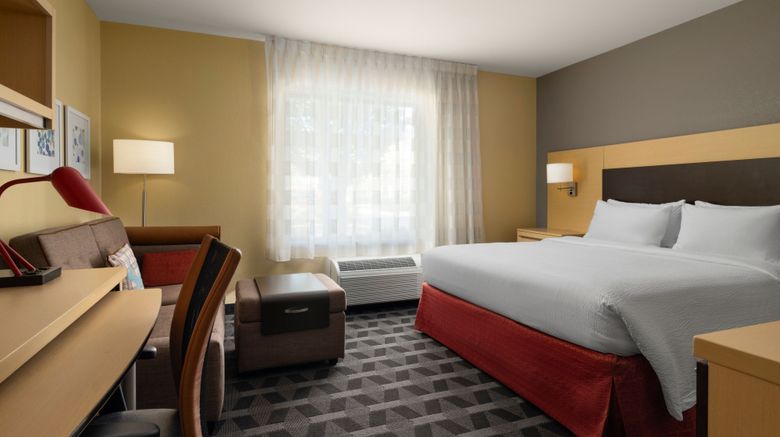 <b>TownePlace Suites Ann Arbor Suite</b>. Images powered by <a href="https://www.leonardoworldwide.com/" title="Leonardo Worldwide" target="_blank">Leonardo</a>.
