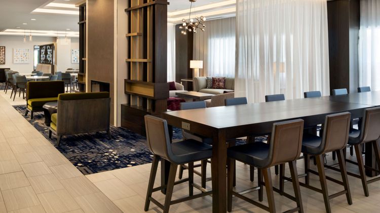 Residence Inn Oakland Downtown Lobby