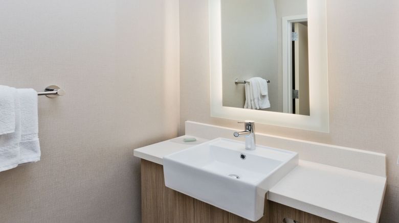 <b>SpringHill Suites Birmingham Colonnade Room</b>. Images powered by <a href="https://www.leonardoworldwide.com/" title="Leonardo Worldwide" target="_blank">Leonardo</a>.