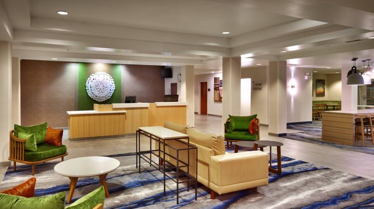 Fairfield Inn & Suites by Marriott Lobby