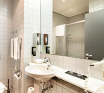 Plaza Hotel & Living Frankfurt Room