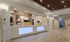 Holiday Inn Express & Suites Opelika