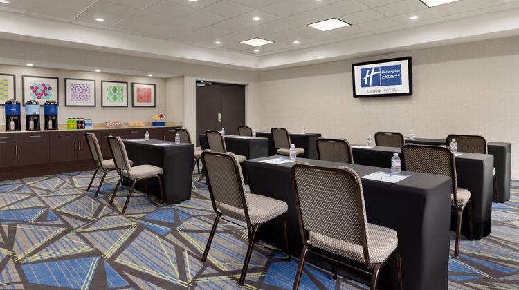 Holiday Inn Express & Suites Opelika Meeting