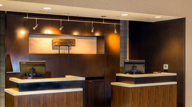 <b>Courtyard Somerset Lobby</b>. Images powered by <a href="https://www.leonardoworldwide.com/" title="Leonardo Worldwide" target="_blank">Leonardo</a>.