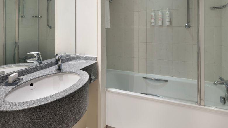 <b>Delta Hotels Waltham Abbey Room</b>. Images powered by <a href="https://www.leonardoworldwide.com/" title="Leonardo Worldwide" target="_blank">Leonardo</a>.