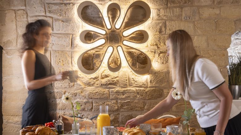 <b>Hotel Chavanel Restaurant</b>. Images powered by <a href="https://www.leonardoworldwide.com/" title="Leonardo Worldwide" target="_blank">Leonardo</a>.