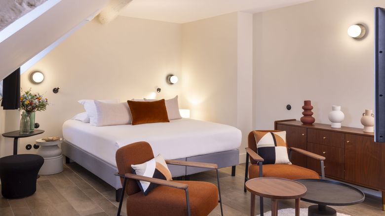 <b>Hotel Chavanel Suite</b>. Images powered by <a href="https://www.leonardoworldwide.com/" title="Leonardo Worldwide" target="_blank">Leonardo</a>.