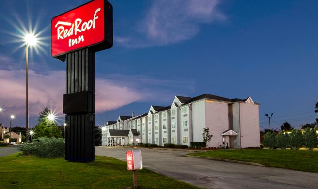 Red Roof Inn Sulphur Exterior