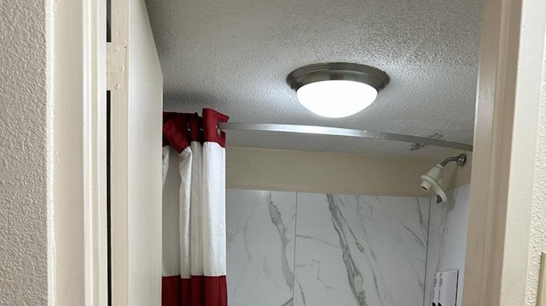 <b>Red Roof Inn Fredericksburg South Room</b>. Images powered by <a href="https://www.leonardoworldwide.com/" title="Leonardo Worldwide" target="_blank">Leonardo</a>.