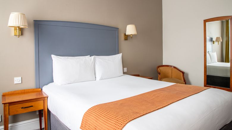 <b>Arnos Manor Hotel Room</b>. Images powered by <a href="https://www.leonardoworldwide.com/" title="Leonardo Worldwide" target="_blank">Leonardo</a>.