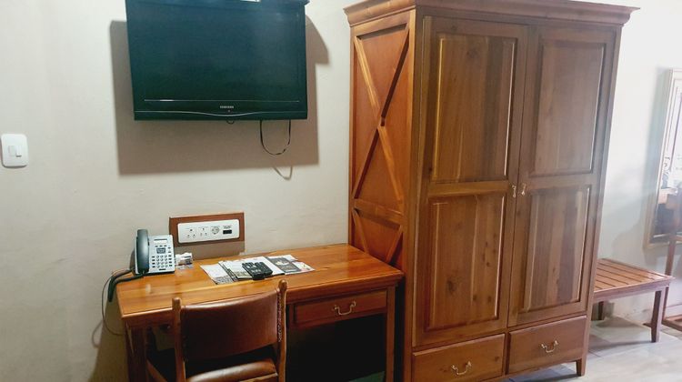 Fairview Hotel & Conference Center Room