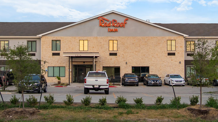 Red Roof Inn Lancaster, TX Exterior