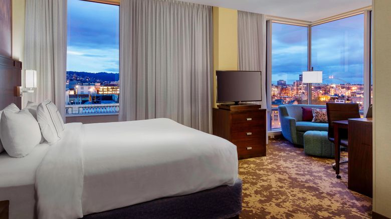 <b>Courtyard Portland City Center Room</b>. Images powered by <a href="https://www.leonardoworldwide.com/" title="Leonardo Worldwide" target="_blank">Leonardo</a>.