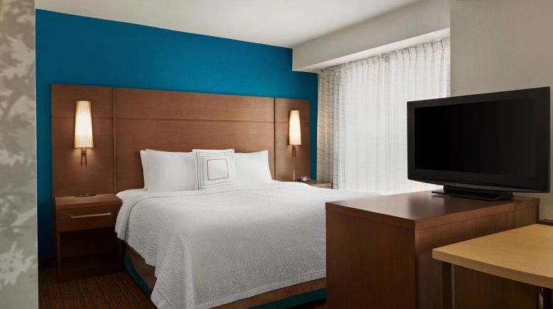 <b>Residence Inn Phoenix/Fashion Center Suite</b>. Images powered by <a href="https://www.leonardoworldwide.com/" title="Leonardo Worldwide" target="_blank">Leonardo</a>.