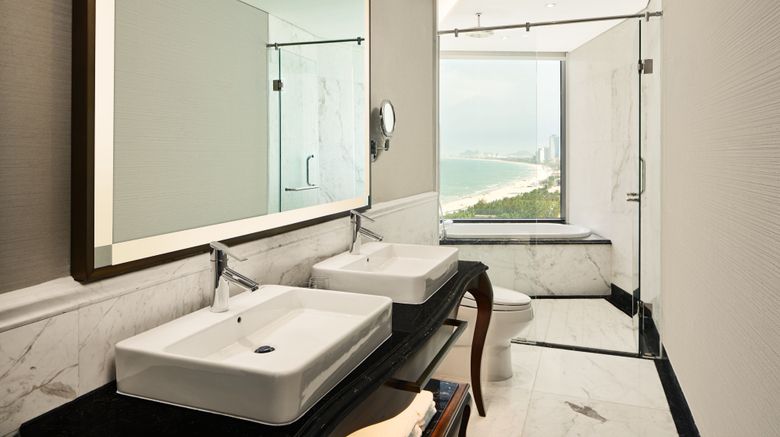 <b>Four Points by Sheraton Danang Room</b>. Images powered by <a href="https://www.leonardoworldwide.com/" title="Leonardo Worldwide" target="_blank">Leonardo</a>.