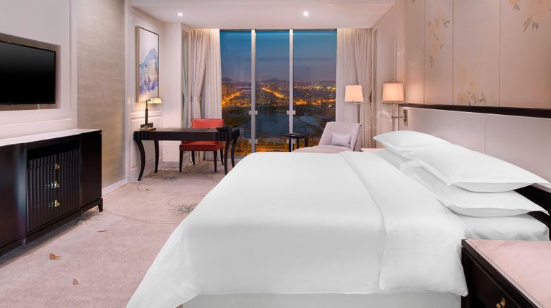 <b>Sheraton Qingdao Licang Hotel Room</b>. Images powered by <a href="https://www.leonardoworldwide.com/" title="Leonardo Worldwide" target="_blank">Leonardo</a>.