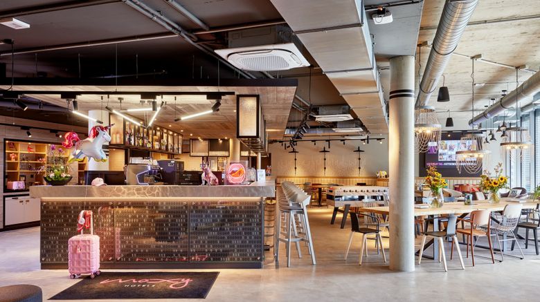 <b>Moxy Karlsruhe Lobby</b>. Images powered by <a href="https://www.leonardoworldwide.com/" title="Leonardo Worldwide" target="_blank">Leonardo</a>.