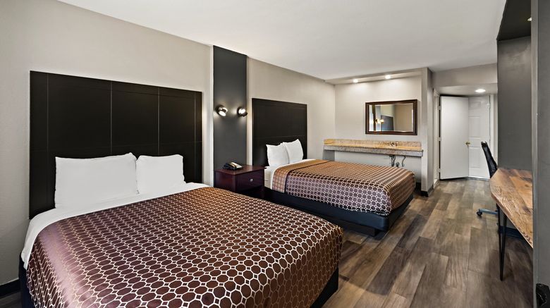 <b>Scottish Inns & Suites Austin Room</b>. Images powered by <a href="https://www.leonardoworldwide.com/" title="Leonardo Worldwide" target="_blank">Leonardo</a>.