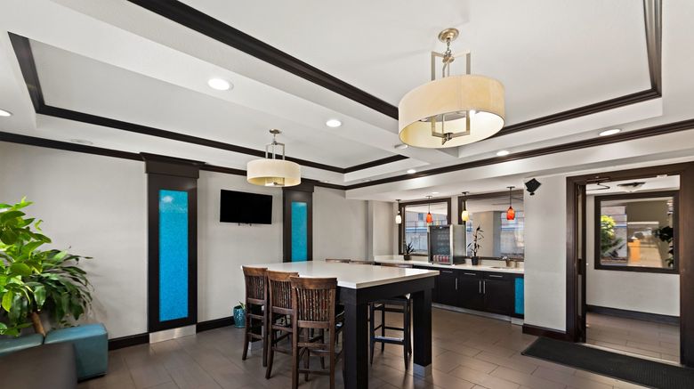 <b>Scottish Inns & Suites Austin Lobby</b>. Images powered by <a href="https://www.leonardoworldwide.com/" title="Leonardo Worldwide" target="_blank">Leonardo</a>.