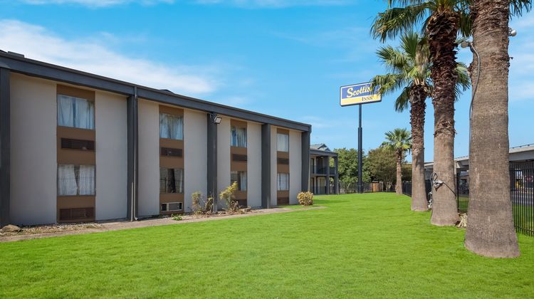 Scottish Inns & Suites Austin Exterior