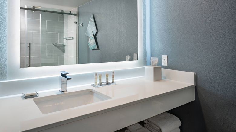 <b>Marriott Anchorage Downtown Room</b>. Images powered by <a href="https://www.leonardoworldwide.com/" title="Leonardo Worldwide" target="_blank">Leonardo</a>.