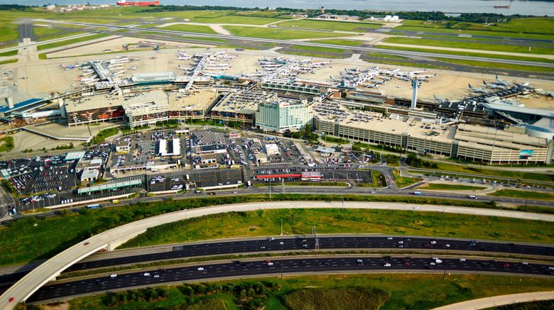 <b>Philadelphia Airport Marriott Exterior</b>. Images powered by <a href="https://www.leonardoworldwide.com/" title="Leonardo Worldwide" target="_blank">Leonardo</a>.