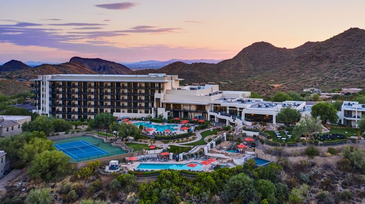ADERO Resort, Autograph Collection Exterior