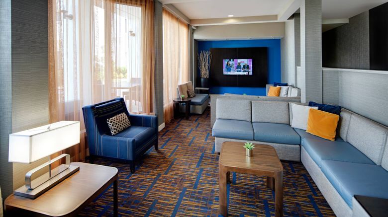 <b>Courtyard Dallas Addison/Midway Lobby</b>. Images powered by <a href="https://www.leonardoworldwide.com/" title="Leonardo Worldwide" target="_blank">Leonardo</a>.