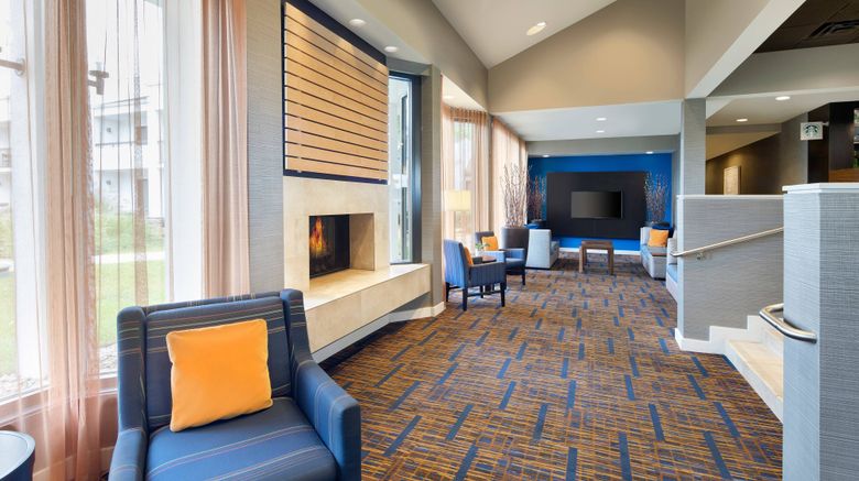 <b>Courtyard by Marriott Detroit Southfield Lobby</b>. Images powered by <a href="https://www.leonardoworldwide.com/" title="Leonardo Worldwide" target="_blank">Leonardo</a>.