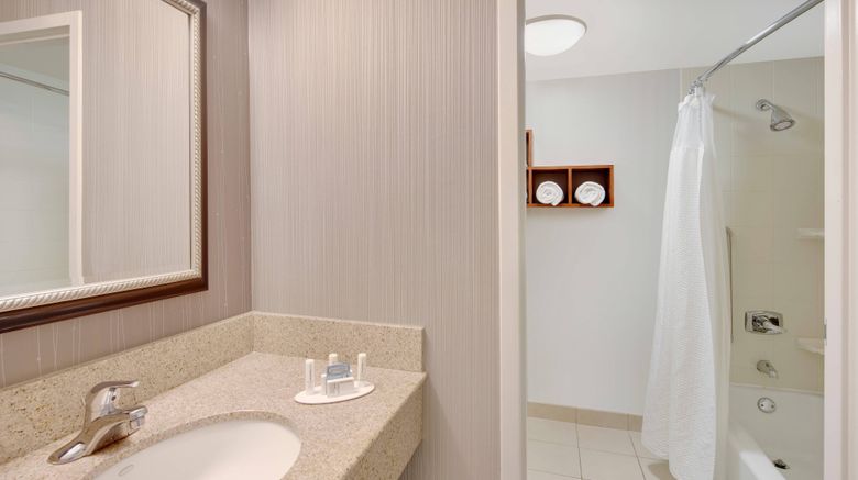 <b>Courtyard by Marriott Detroit Southfield Room</b>. Images powered by <a href="https://www.leonardoworldwide.com/" title="Leonardo Worldwide" target="_blank">Leonardo</a>.