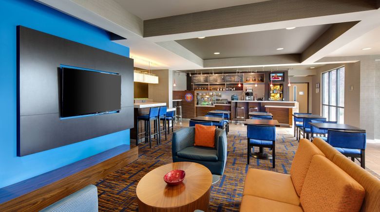 <b>Courtyard Grand Rapids Airport Lobby</b>. Images powered by <a href="https://www.leonardoworldwide.com/" title="Leonardo Worldwide" target="_blank">Leonardo</a>.