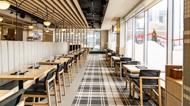 Delta Hotels Ottawa City Centre Restaurant