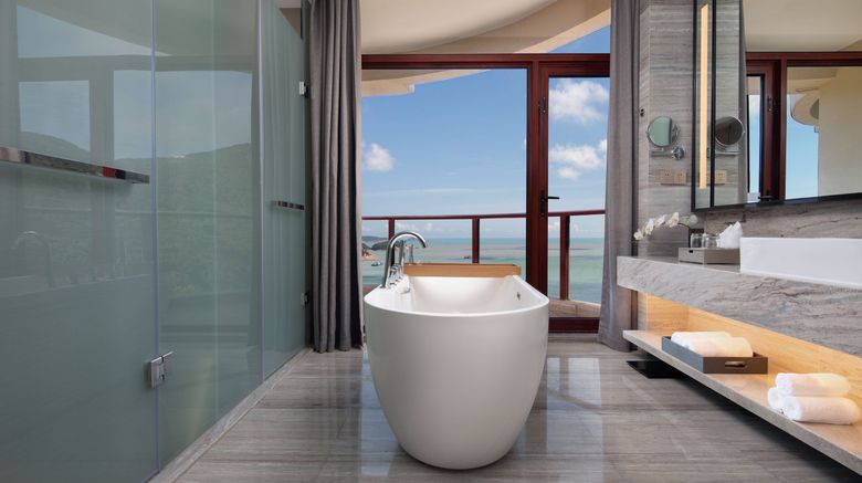 <b>Crowne Plaza Zhoushan Seaview Suite</b>. Images powered by <a href="https://www.leonardoworldwide.com/" title="Leonardo Worldwide" target="_blank">Leonardo</a>.
