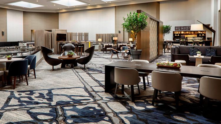 Marriott Cincinnati North Lobby