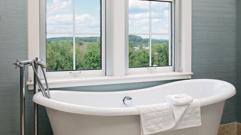<b>The Westin Governor Morris, Morristown Room</b>. Images powered by <a href="https://www.leonardoworldwide.com/" title="Leonardo Worldwide" target="_blank">Leonardo</a>.
