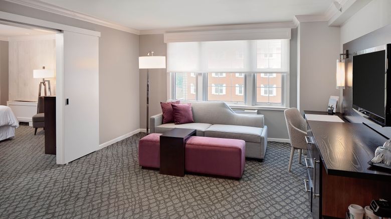 <b>The Westin Governor Morris, Morristown Suite</b>. Images powered by <a href="https://www.leonardoworldwide.com/" title="Leonardo Worldwide" target="_blank">Leonardo</a>.