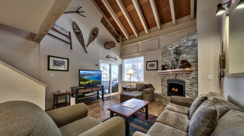 <b>Lakeland Village Resort at Heavenly Room</b>. Images powered by <a href="https://www.leonardoworldwide.com/" title="Leonardo Worldwide" target="_blank">Leonardo</a>.