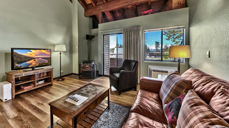 <b>Lakeland Village Resort at Heavenly Room</b>. Images powered by <a href="https://www.leonardoworldwide.com/" title="Leonardo Worldwide" target="_blank">Leonardo</a>.