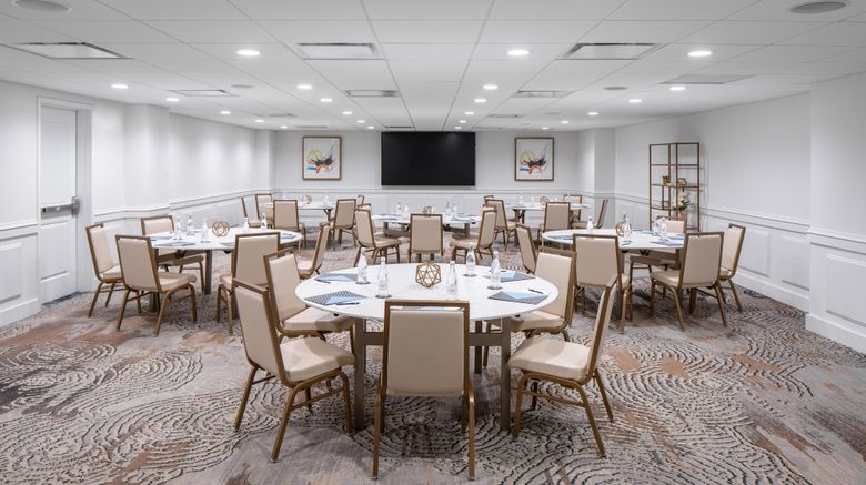 <b>Karol St Petersburg-A Tribute Portfolio Meeting</b>. Images powered by <a href="https://www.leonardoworldwide.com/" title="Leonardo Worldwide" target="_blank">Leonardo</a>.