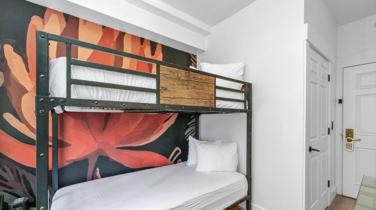 Nob Hill Hotel Room