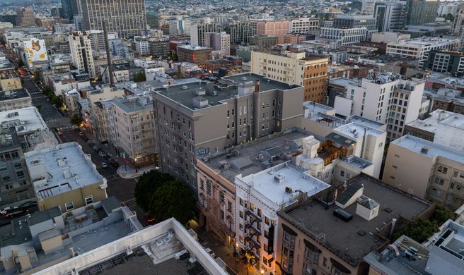 Nob Hill Hotel Exterior
