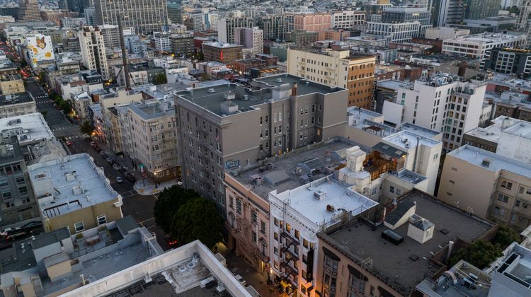 Nob Hill Hotel Exterior
