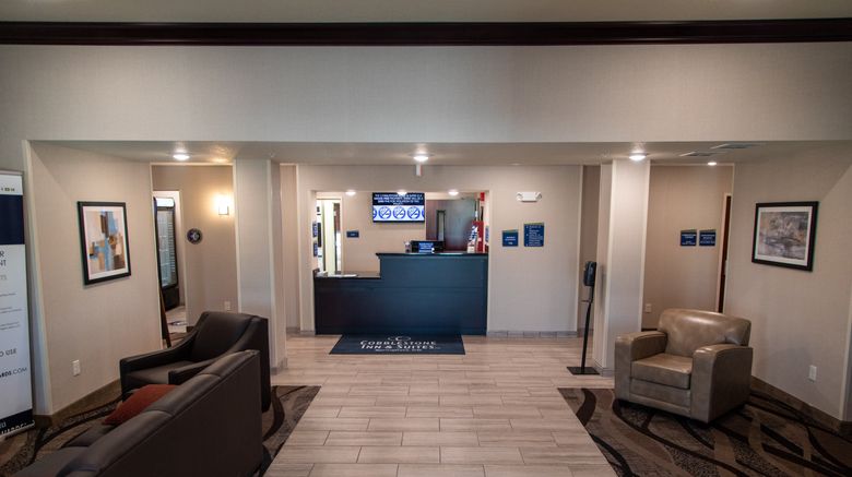 <b>Cobblestone Inn & Suites Lobby</b>. Images powered by <a href="https://www.leonardoworldwide.com/" title="Leonardo Worldwide" target="_blank">Leonardo</a>.