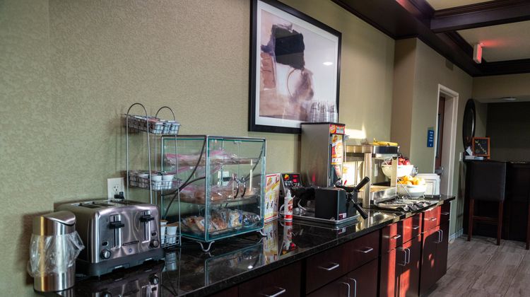 Cobblestone Inn & Suites Restaurant